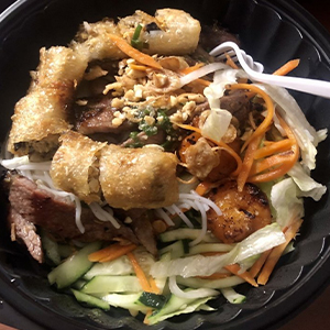 Grilled meat and egg roll Noodle Bowl - Beef
