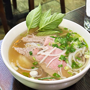 Rare Steak, brisket (Tai Nam)